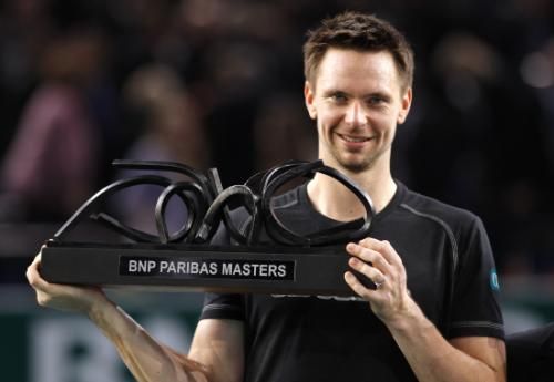 2010-11-14t160514z_01_bte509_rtridsp_3_tennis-men-masters_reuters