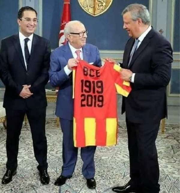 السبسي يكرم رئيس الترجي