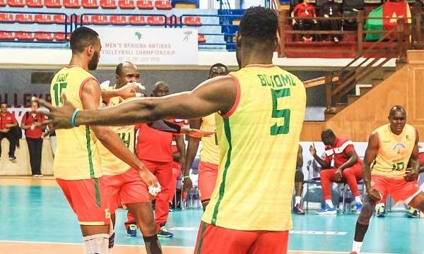 فرحة لاعبي الكاميرون