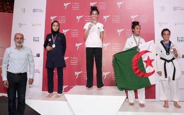 بانا ضراغمة خلال التتويج