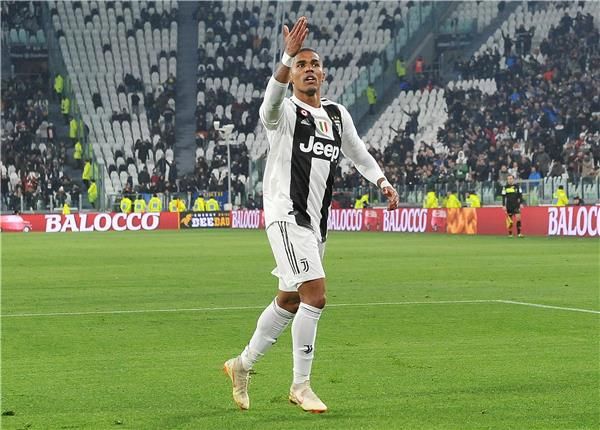 دوجلاس كوستا