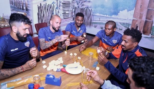  لاعبو الفيحاء خلال المعسكر