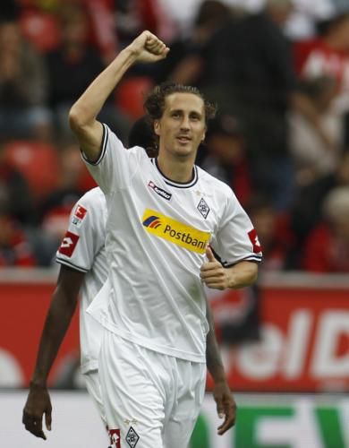 2010-08-29t143711z_01_ina08_rtridsp_3_soccer-germany_reuters