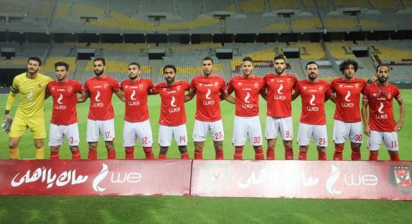 لاعبو الأهلي