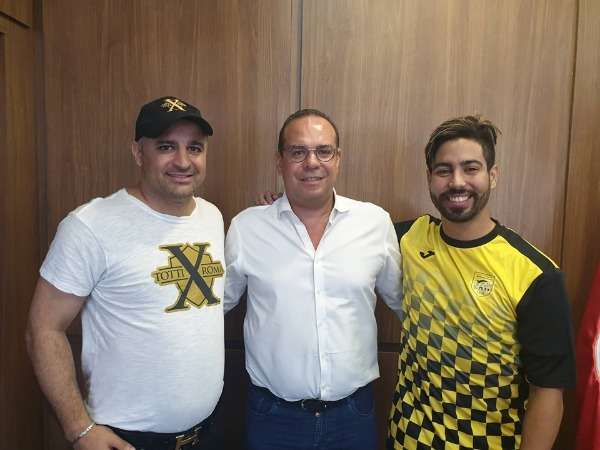 من تقديم اللاعب