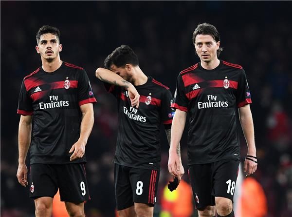 لاعبو ميلان