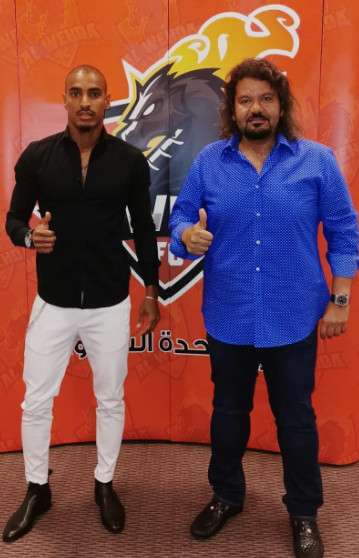 من تقديم اللاعب