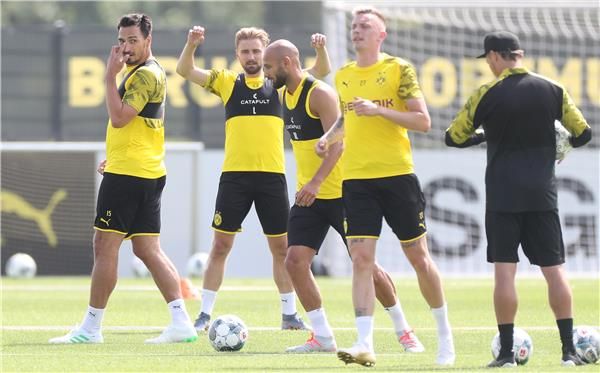 هوميلز مع دورتموند