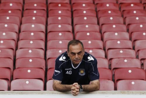2010-07-08t151547z_01_lon113_rtridsp_3_soccer-england-west-ham_reuters