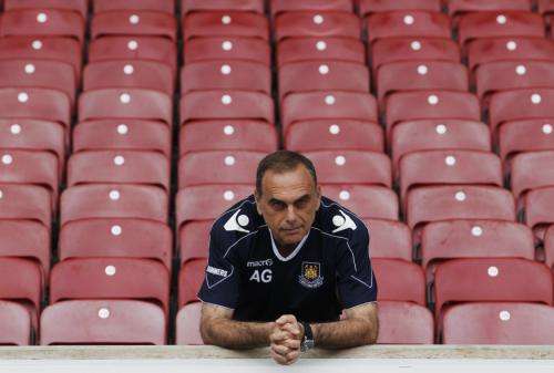 2010-07-08t151547z_01_lon113_rtridsp_3_soccer-england-west-ham_reuters
