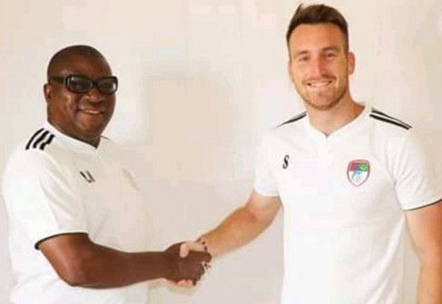 من تقديم المدرب