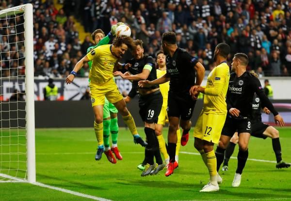 كيفن تراب مع فرانكفورت الموسم الماضي