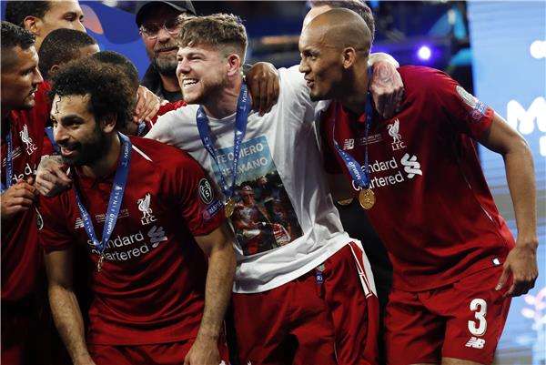 فابينيو - أقصى اليمين