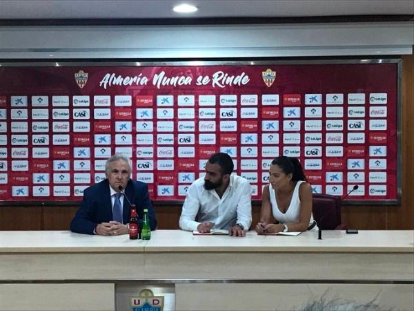 من المؤتمر الصحفي