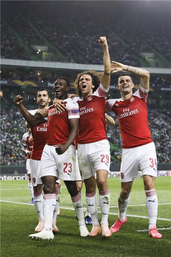 لاعبو آرسنال