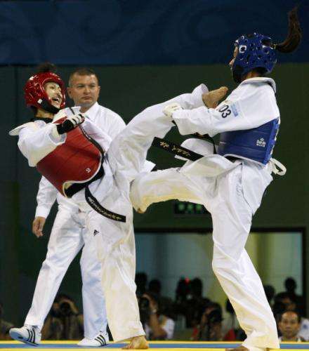 2008-08-20t002152z_01_olyrr100_rtrnsrp_0_olympics-taekwondo-_reuters