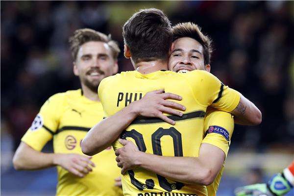 لاعبو دورتموند