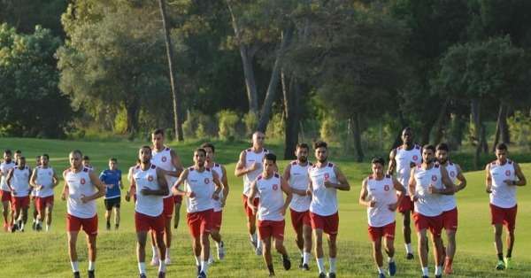 لاعبو النجم الساحلي يستعدون للموسم الجديد 