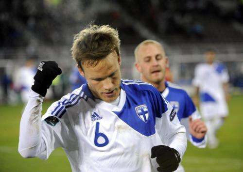 2010-11-17t182222z_01_sin601_rtridsp_3_soccer-euro_reuters