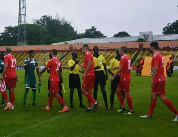 قبل انطلاق اللقاء