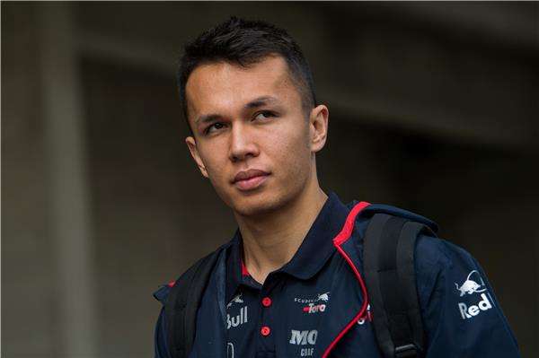 ألكسندر ألبون