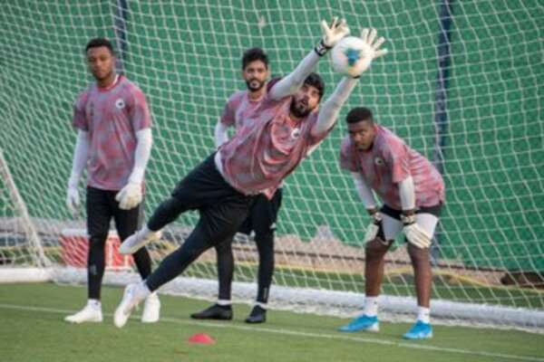 لاعبو الشارقة