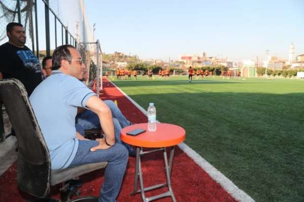 نبيل بدر رئيس نادي الأنصار