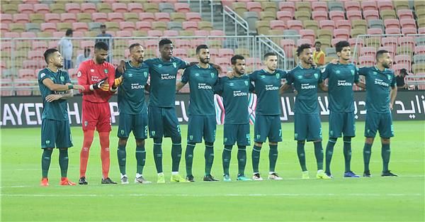 لاعبو الأهلي السعودي