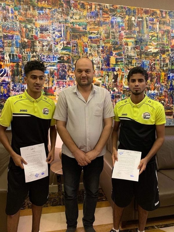 من تقديم اللاعبين