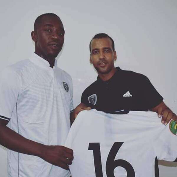 من تقديم اللاعبين