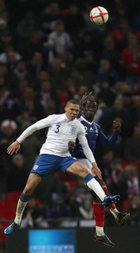 2010-11-17t214029z_01_wem206_rtridsp_3_soccer-england_reuters