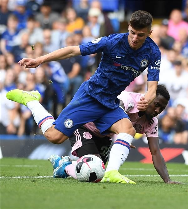 لاعب تشيلسي ماسون مونت