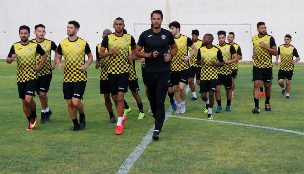 جانب من تدريبات النشامى