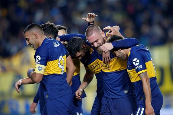 لاعبو بوكا جونيورز