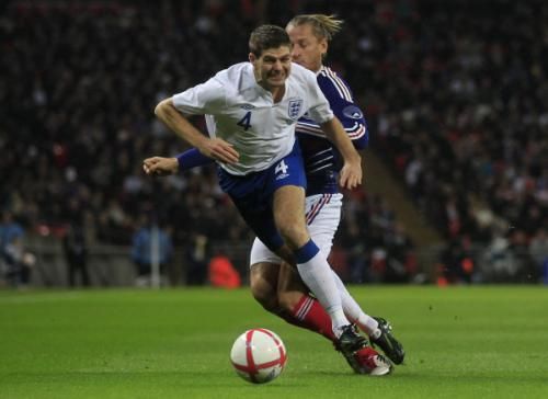 2010-11-17t202622z_01_wem108_rtridsp_3_soccer-england_reuters