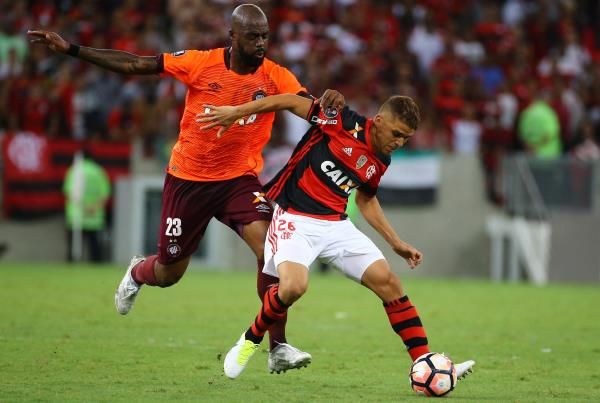 كويلار بالأحمر والأسود