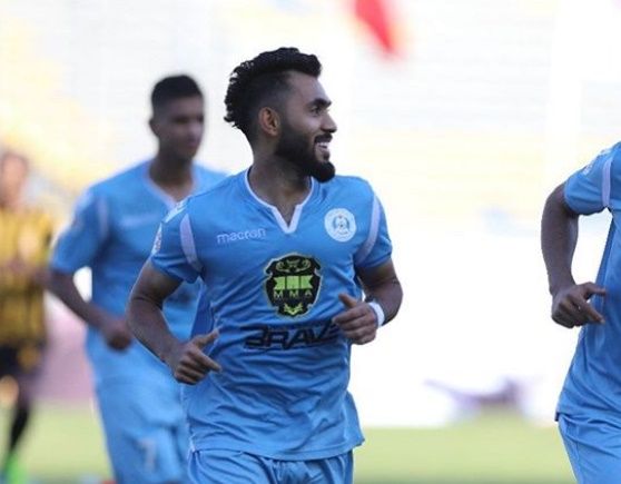 كميل الأسود نجم المباراة