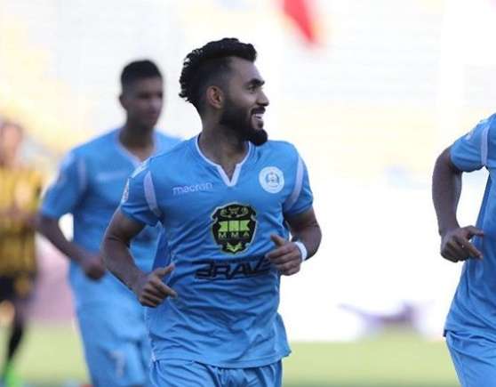 كميل الأسود نجم المباراة