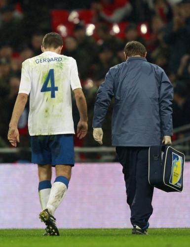 2010-11-17t220106z_01_wem211_rtridsp_3_soccer-england_reuters