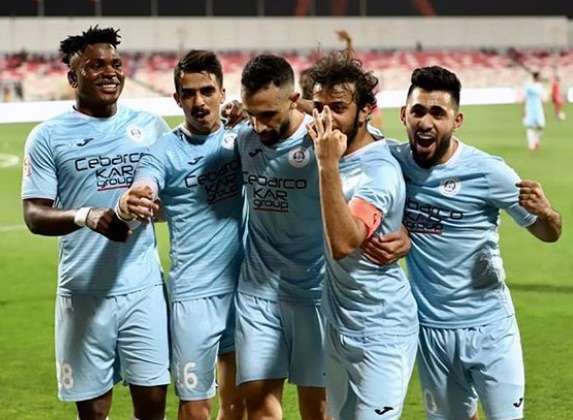 لاعبو الرفاع البحريني