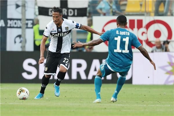 دوجلاس كوستا