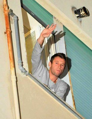 كاسانو عند تحيته للجماهير