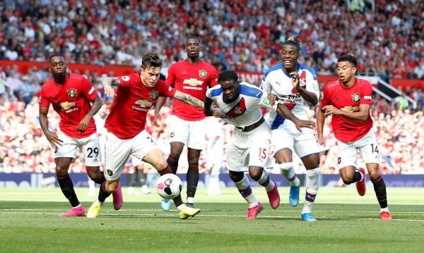 من مباراة مانشستر يونايتد وكريستال بالاس