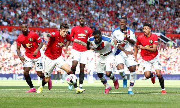 من مباراة مانشستر يونايتد وكريستال بالاس