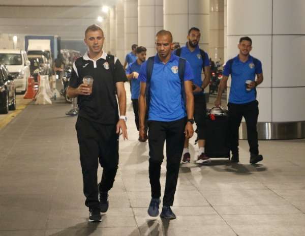 لحظة وصول منتخب الأردن إلى كوالالمبور 