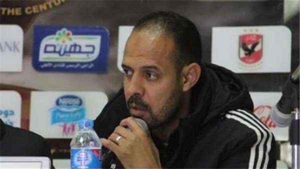 عماد النحاس المدير الفني للمقاولون