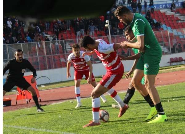 مباراة سابقة بين الأفريقي وحمام الأنف