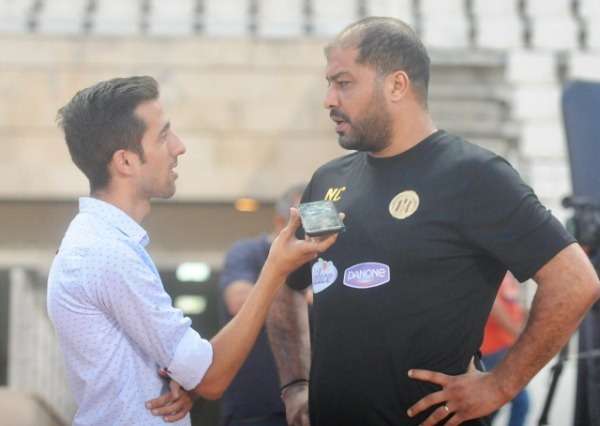 المدرب مع مراسل كووورة