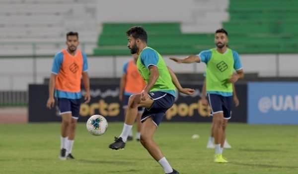 لاعبو العربي 