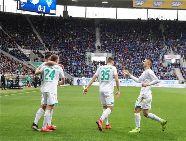 لاعبو بريمن 